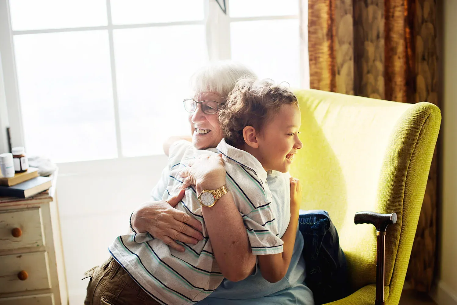 mi adulto mayor: Un hogar y cuidados especializados